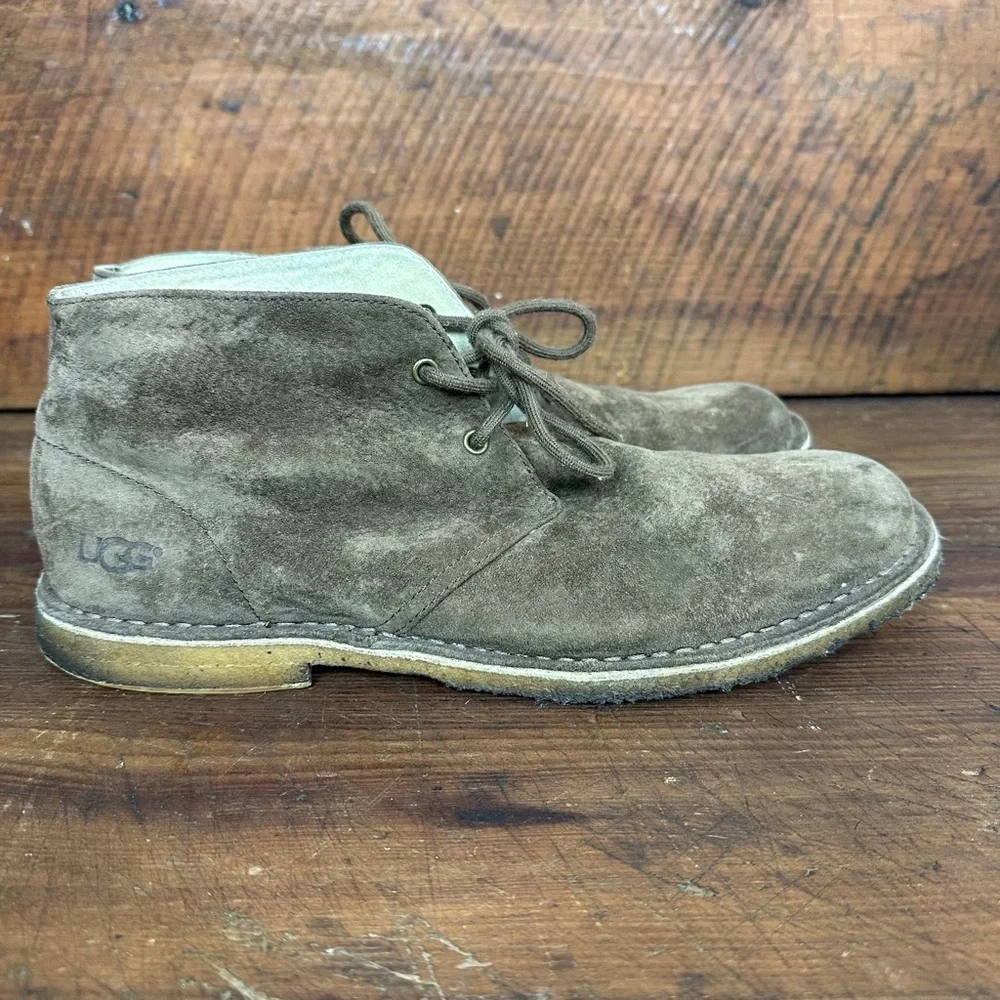 UGG Leighton Chukka Boots Men’s 10 – Suede Comfort Casual Everyday